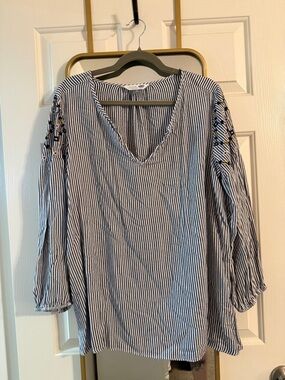 Old Navy Blue and White Striped V-Neck Tunic with Embroidered Sleeves